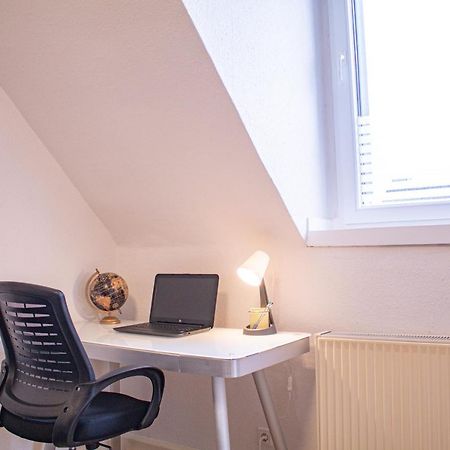Ferienwohnung Bis 5 Personen, Parkplatz, Arbeitsplatz Solingen Exterior foto